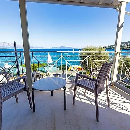 Nikiana Beach Апартамент