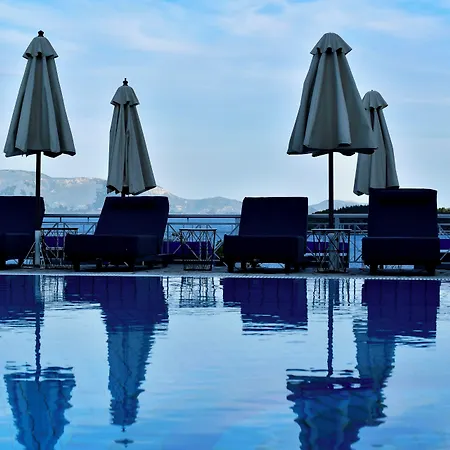 Nikiana Beach Апартамент